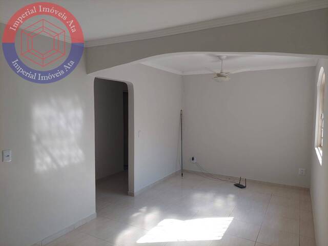 #CAA 17 - Casa para Venda em Araçatuba - SP - 2