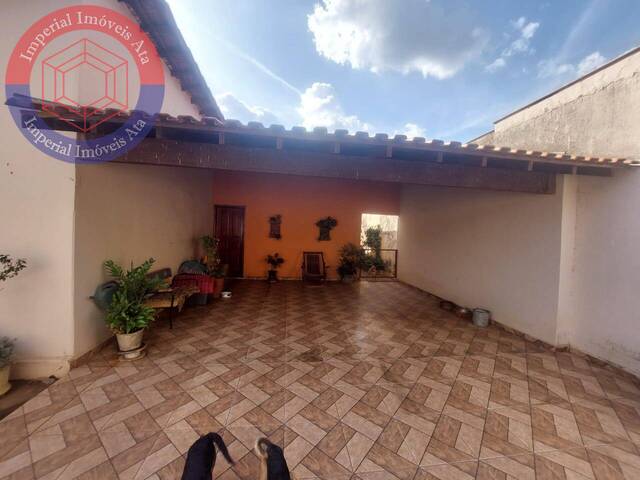 #CAA19 - Casa para Venda em Araçatuba - SP - 2